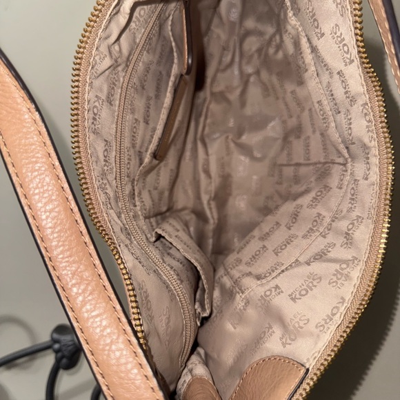 Michael Kors Brown Leather Shoulder Bag with Gold Accents - Picture 4 of 4